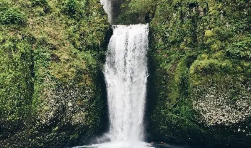 Uru's Waterfalls